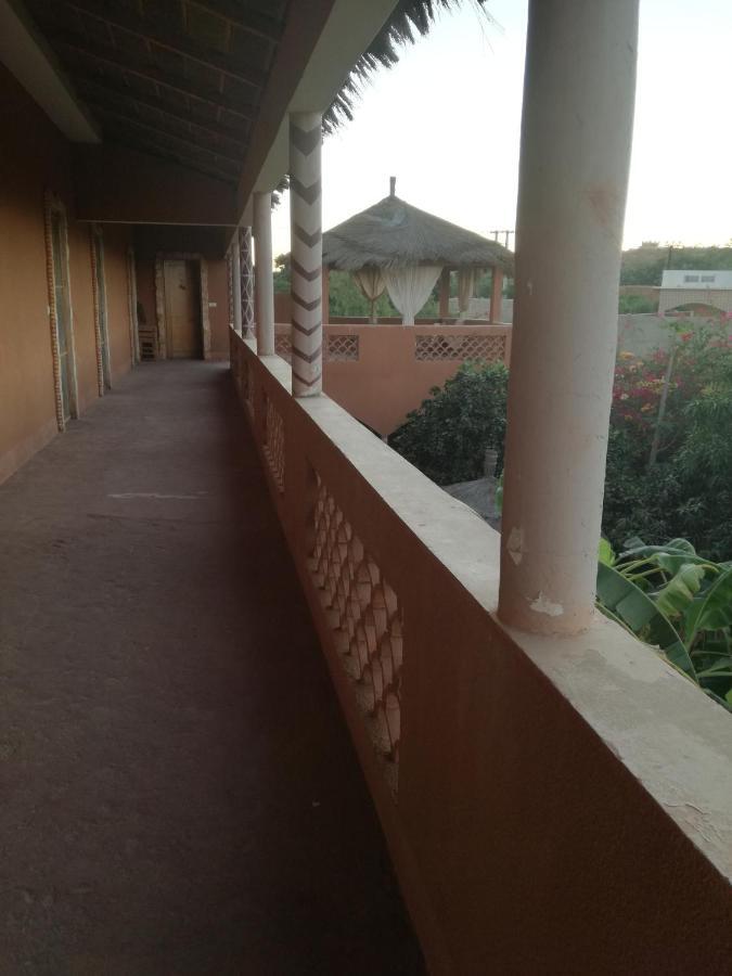 A Pousada Begue Pokai Toubab Dialaw Exterior foto